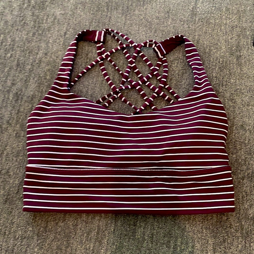 Lululemon sports bra